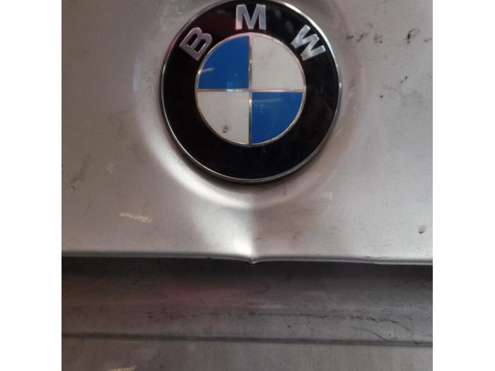 Hayon d'un BMW 3 serie (E90) 330i 24V 2005