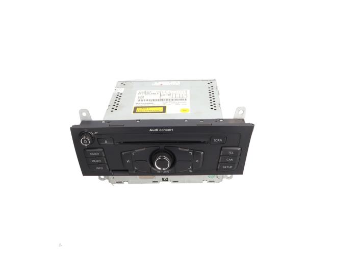 Radio CD player from a Audi A4 2009