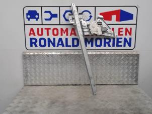 Gebrauchte Fenstermechanik 2-türig links vorne Volkswagen Crafter Preis € 55,00 Margenregelung angeboten von Automaterialen Ronald Morien B.V.