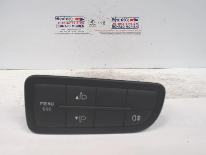 Light switch from a Fiat Fiorino 2011