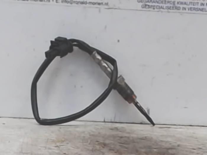 Usagé Sensor température d’échappement BMW 1 serie (F20) 114d 1.6 16V Prix € 50,00 Règlement à la marge proposé par Automaterialen Ronald Morien B.V.