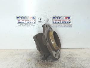 Used Front wheel hub BMW 1 serie (F20) Price € 70,00 Margin scheme offered by Automaterialen Ronald Morien B.V.