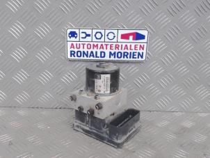 Used ABS pump Seat Leon (1M1) 1.6 16V Price € 50,00 Margin scheme offered by Automaterialen Ronald Morien B.V.