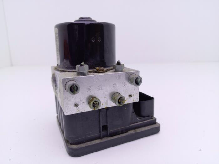 Usagé Bloc ABS Opel Astra H SW (L35) 1.7 CDTi 16V Prix € 49,00 Règlement à la marge proposé par Automaterialen Ronald Morien B.V.