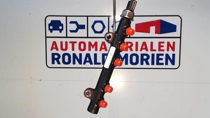 Gebrauchte Kraftstoffverteiler Volvo V50 (MW) 1.6 D2 16V Preis € 45,00 Margenregelung angeboten von Automaterialen Ronald Morien B.V.