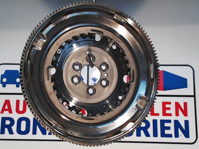 Used Volkswagen Touran (5T1) 1.4 TSI Dual mass flywheel 04E105266