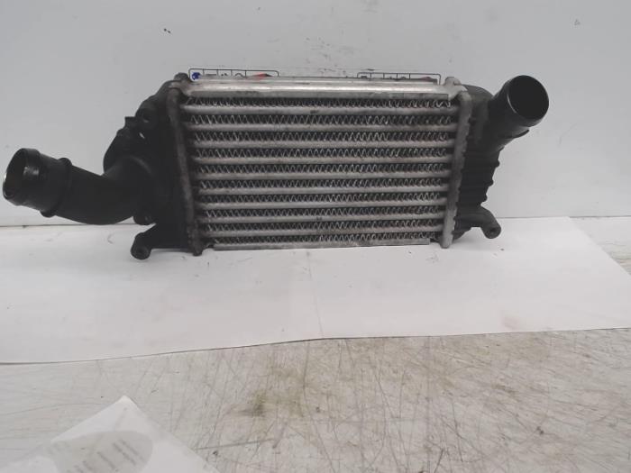 Usados Intercooler Volkswagen Lupo (6X1) 1.2 TDI 3L Precio € 75,00 Norma de margen ofrecido por Automaterialen Ronald Morien B.V.
