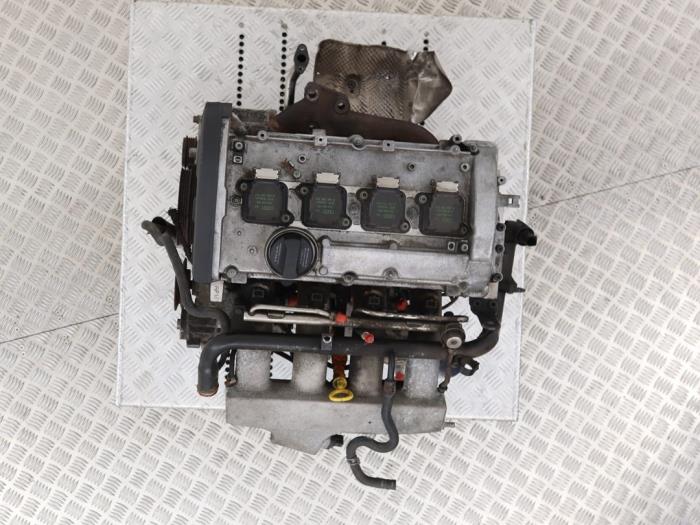 Engine Volkswagen Passat 1.8 T 20V - APU