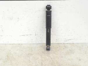Used Rear shock absorber, right Opel Movano 2.3 CDTi 16V FWD Price € 30,00 Margin scheme offered by Automaterialen Ronald Morien B.V.
