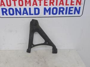 Used Rear wishbone, left Porsche Cayenne (9PA) Price € 60,00 Margin scheme offered by Automaterialen Ronald Morien B.V.