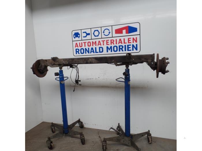 Gebrauchte Hinterachse Vorderradantrieb Ford Transit 2.2 TDCi 16V Preis € 125,00 Margenregelung angeboten von Automaterialen Ronald Morien B.V.