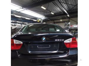 Used Tailgate BMW 3 serie (E90) 330d 24V Price € 99,00 Margin scheme offered by Automaterialen Ronald Morien B.V.