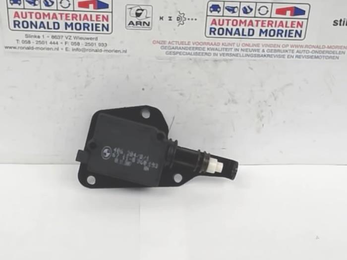 Używane Rózne Austin Mini Open (R52) 1.6 16V Cooper Cena € 25,00 Procedura marży oferowane przez Automaterialen Ronald Morien B.V.