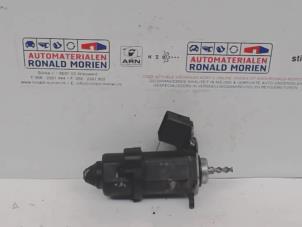 Used Clutch motor Iveco Daily Price on request offered by Automaterialen Ronald Morien B.V.