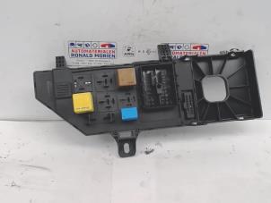 Used Fuse box Opel Vectra C Caravan 1.9 CDTI 120 Price € 45,00 Margin scheme offered by Automaterialen Ronald Morien B.V.
