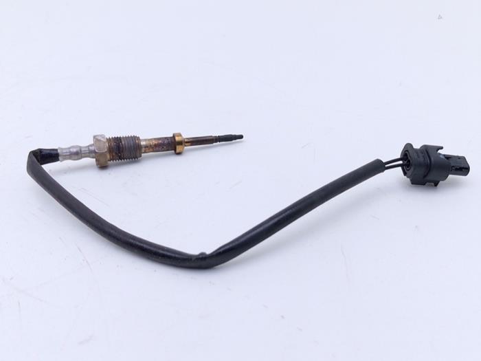 Auspuff Temperatursensor van een BMW 1 serie (F20) 116d 2.0 16V 2012