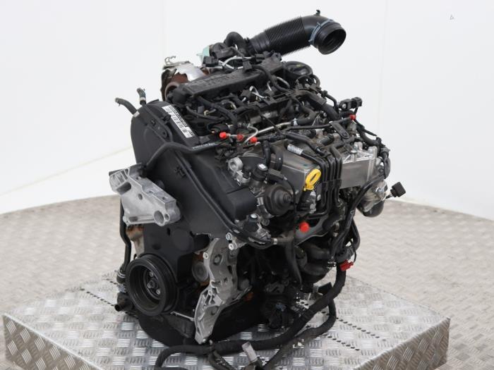 Engine from a Volkswagen Sharan (7N) 2.0 TDI 16V 2015