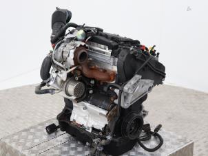 Engine from a Volkswagen Sharan (7N) 2.0 TDI 16V 2015