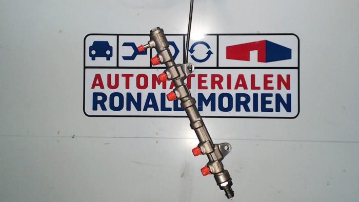 Gebrauchte Kraftstoffverteiler Citroen Nemo Combi (AJ) 1.3 HDi 75 Preis € 55,00 Margenregelung angeboten von Automaterialen Ronald Morien B.V.
