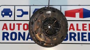Used Clutch kit (complete) Volkswagen Touran (5T1) 2.0 TDI 150 Price € 544,50 Inclusive VAT offered by Automaterialen Ronald Morien B.V.