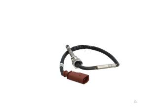Used Exhaust heat sensor Volkswagen Touareg (7PA/PH) 3.0 TDI V6 24V BlueMotion Technology SCR Price € 90,75 Inclusive VAT offered by Automaterialen Ronald Morien B.V.