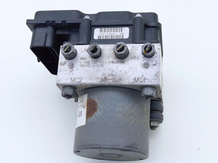 Bloc ABS d'un Fiat Ducato (250) 2.2 D 100 Multijet Euro 4 2012