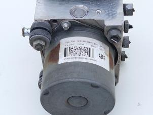 Bloc ABS d'un Fiat Ducato (250) 2.2 D 100 Multijet Euro 4 2012
