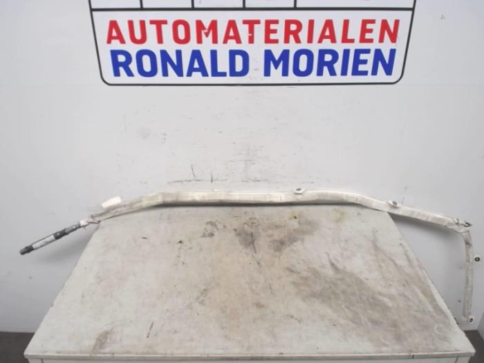 Używane Kurtyna lewa Audi A8 (D3) 4.2 TDI V8 32V Quattro Cena € 45,00 Procedura marży oferowane przez Automaterialen Ronald Morien B.V.
