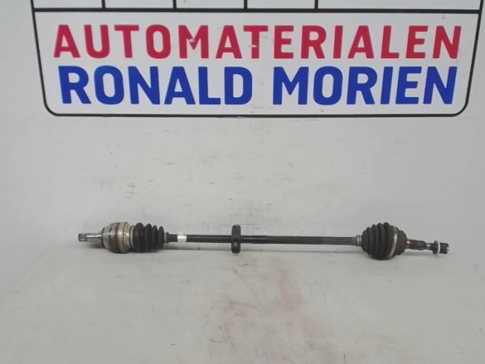 Front drive shaft, right from a Opel Astra G (F08/48) 1.6 1999