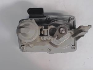 Used EGR valve Volkswagen Scirocco (137/13AD) 2.0 TDI 16V Price € 50,00 Margin scheme offered by Automaterialen Ronald Morien B.V.