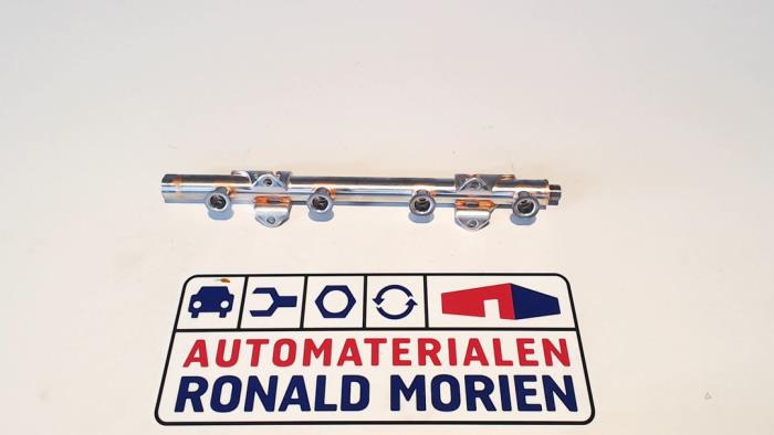 Neue Kraftstoffverteiler Volkswagen Golf VII (AUA) 1.4 GTE 16V Preis € 75,00 Mit Mehrwertsteuer angeboten von Automaterialen Ronald Morien B.V.