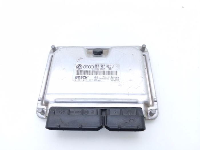 Used Engine management computer Volkswagen Passat Variant 4Motion (3B6) 2.5 TDI 180 24V Price € 34,00 Margin scheme offered by Automaterialen Ronald Morien B.V.