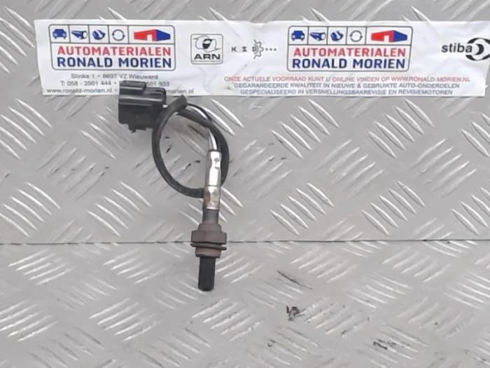 Usagé Sensor température d’échappement Mazda 626 (GW19) 2.0i 16V GLX Prix € 30,00 Règlement à la marge proposé par Automaterialen Ronald Morien B.V.