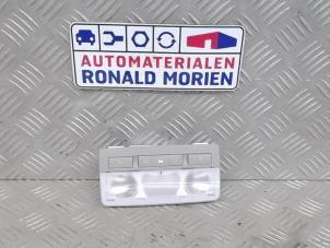 Usados Luz interior delante Opel Meriva Precio € 15,00 Norma de margen ofrecido por Automaterialen Ronald Morien B.V.