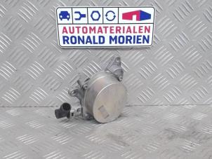 Used Brake servo vacuum pump Renault Scenic Price € 40,00 Margin scheme offered by Automaterialen Ronald Morien B.V.