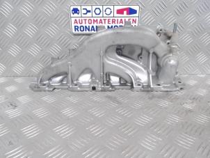 Used Intake manifold Renault Scenic Price € 80,00 Margin scheme offered by Automaterialen Ronald Morien B.V.