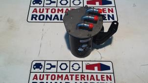 Usagé Filtre carburant Volkswagen Golf Sportsvan (AUVS) 2.0 TDI 150 16V Prix € 45,00 Prix TTC proposé par Automaterialen Ronald Morien B.V.