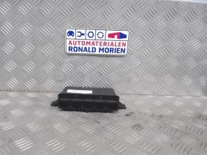 Używane Modul centralnego zamka Ford C-Max Cena € 50,00 Procedura marży oferowane przez Automaterialen Ronald Morien B.V.