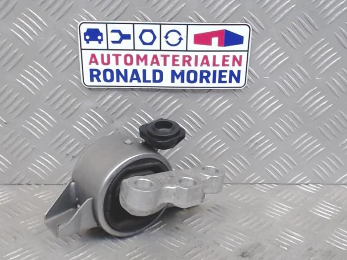 Used Engine mount Fiat 500L (199) 1.6 D 16V Multijet 120 Price € 40,00 Margin scheme offered by Automaterialen Ronald Morien B.V.