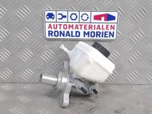 Używane Glówny cylinder hamulcowy BMW 3 serie (F30) 320i 2.0 16V Cena € 95,00 Procedura marży oferowane przez Automaterialen Ronald Morien B.V.