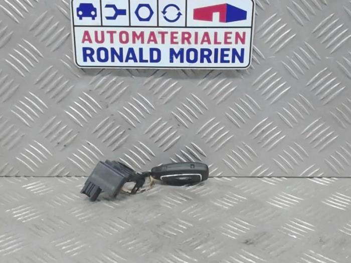 Używane Modul immobilizera Ford C-Max (DXA) 2.0 TDCi 16V Cena € 30,00 Procedura marży oferowane przez Automaterialen Ronald Morien B.V.