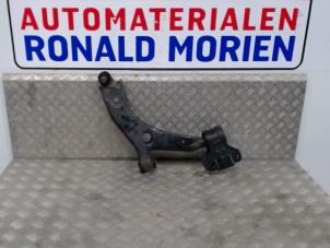 Usagé Bras de suspension avant droit Ford C-Max Prix € 95,00 Règlement à la marge proposé par Automaterialen Ronald Morien B.V.