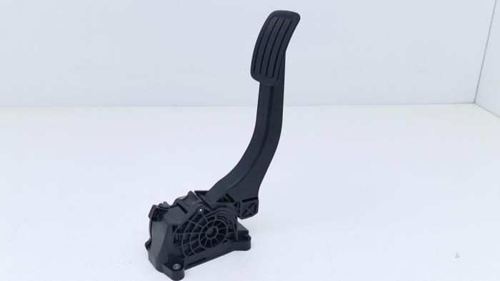 Gebrauchte Gaspedalposition Sensor Peugeot 308 SW (L4/L9/LC/LJ/LR) 1.6 BlueHDi 120 Preis € 15,00 Margenregelung angeboten von Automaterialen Ronald Morien B.V.