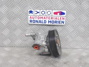 Gebrauchte Lenkkraftverstärker Pumpe Renault Master IV (FV) 2.3 dCi 110 16V FWD Preis € 150,00 Margenregelung angeboten von Automaterialen Ronald Morien B.V.