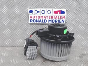 Używane Silnik wentylatora nagrzewnicy Opel Insignia 1.8 16V Ecotec Cena € 79,00 Procedura marży oferowane przez Automaterialen Ronald Morien B.V.