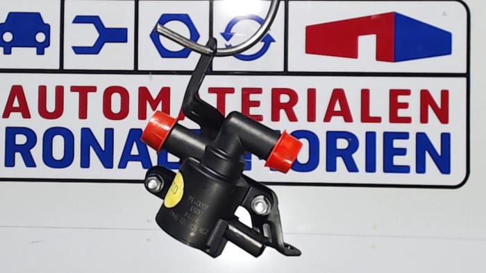 Begagnade Vattenpump Volkswagen Golf Pris € 70,00 Marginaltabell erbjuds av Automaterialen Ronald Morien B.V.