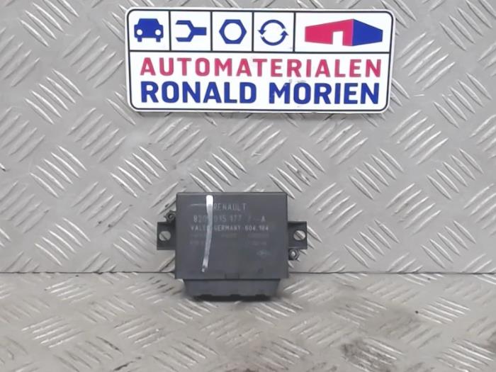 PDC-modul Opel Movano, 2010 / 2021 2.3 CDTi 16V FWD, Minibuss, Diesel, 2.298cc, 92kW (125pk), FWD, M9T870; M9TB8; M9T670; M9T676; EURO4; M9T672; M9T876, 2010-05 / 2015-12 (Begagnad)