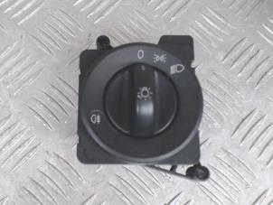 Usados Interruptor de luz Mercedes Citan (415.6) 1.5 109 CDI Precio € 70,00 Norma de margen ofrecido por Automaterialen Ronald Morien B.V.