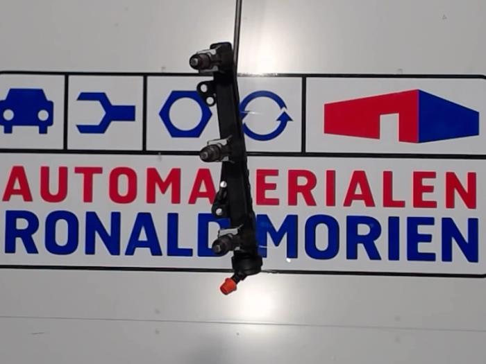 Usagé Système d'injection Volkswagen Up! (121) 1.0 12V eco Load Up Prix € 35,00 Règlement à la marge proposé par Automaterialen Ronald Morien B.V.