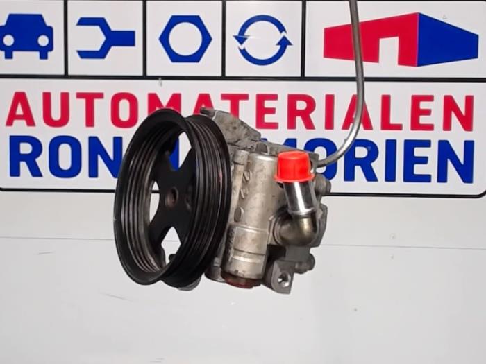 Usagé Pompe de direction Ford Transit Connect 1.8 TDCi 90 Prix € 75,00 Règlement à la marge proposé par Automaterialen Ronald Morien B.V.